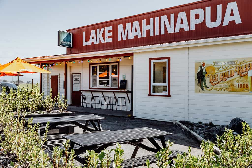 Lake Mahinapua Hotel